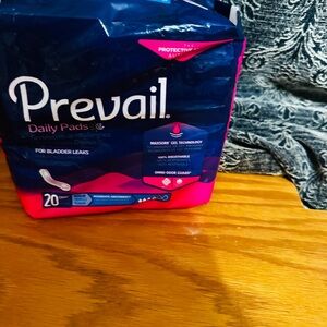 Prevail Women's Daily Pads - Pink and Blue